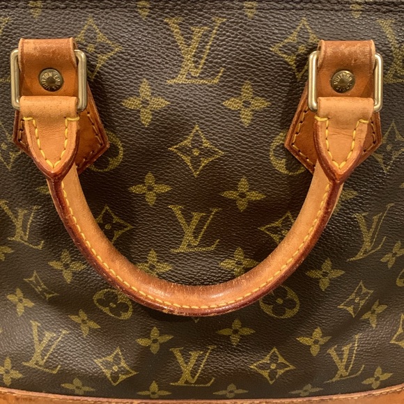 Authentic LV Louis Vuitton monogram Alma PM with date code VI 0993 - Picture 4 of 13